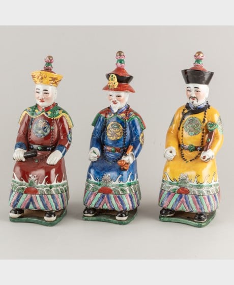 Kolme figuriinia