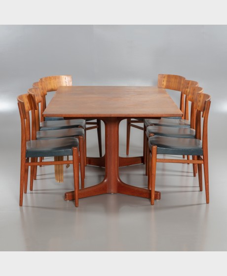 Pöytä ja tuoleja, 8 kpl