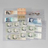 Suomalaisia seteleitä ja kolikoita