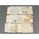 Erä kirjekuoria postimerkeillä 