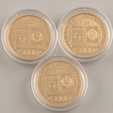 Kultarahoja, 3 kpl, Jugoslavia 5000 D 1984